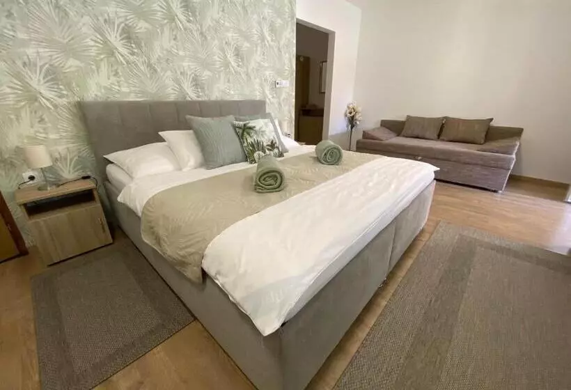 ペンション Riviéra Apartmanok