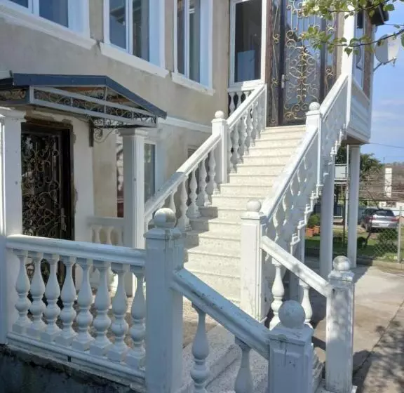 پانسیون Tskaltubo Apartment Meri