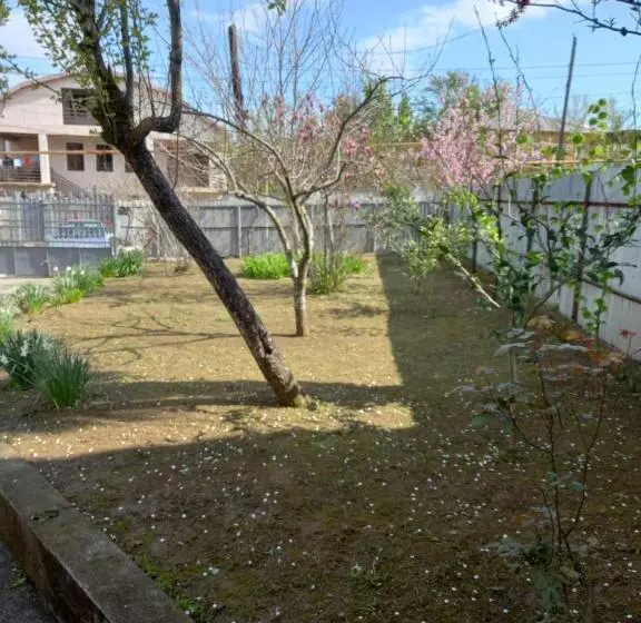 پانسیون Tskaltubo Apartment Meri