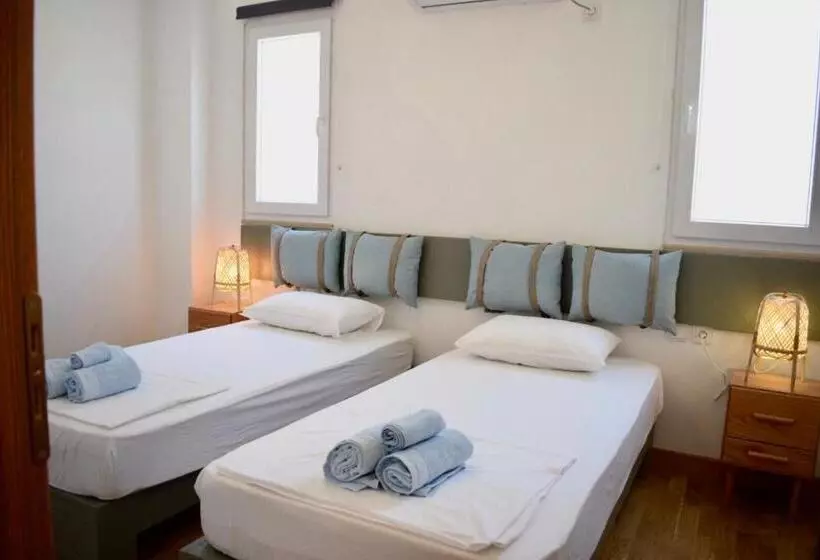 پانسیون Tzavelitiko Home