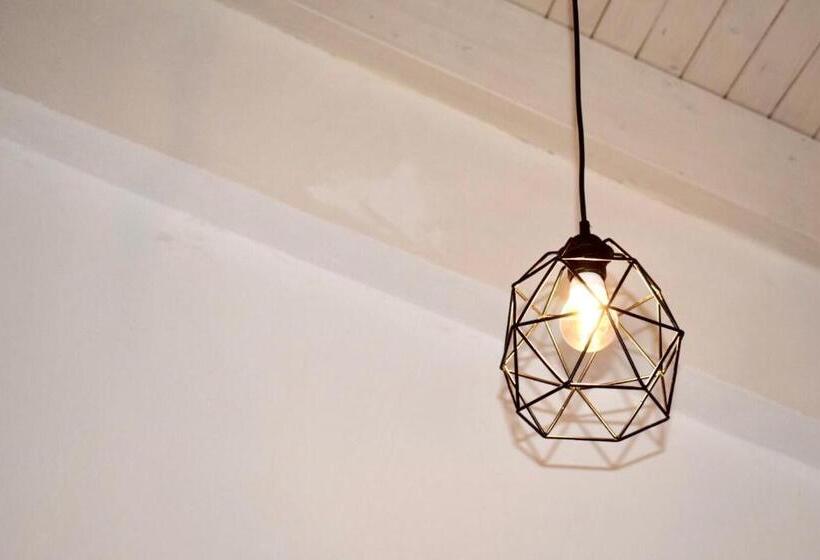 ペンション Tzavelitiko Home