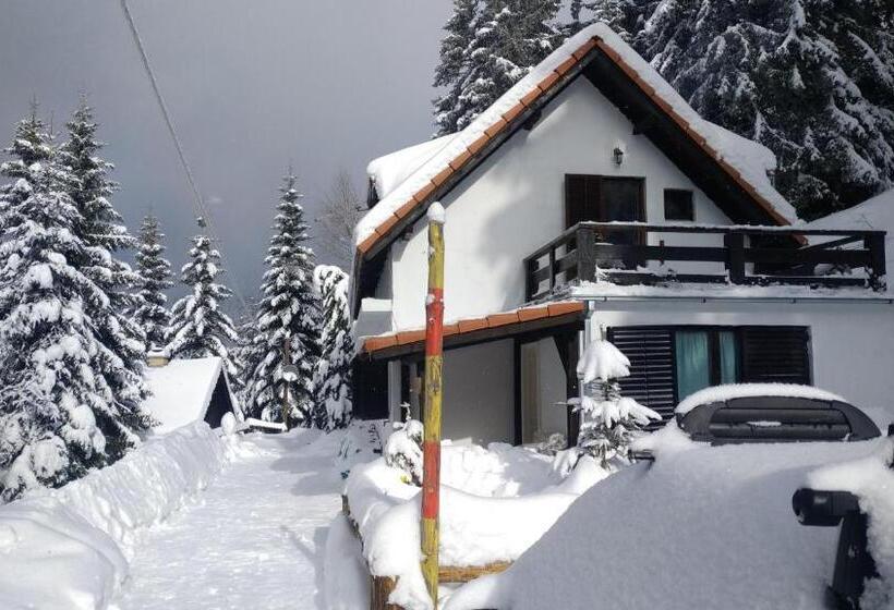 پانسیون Uki & Sofi Mountain House