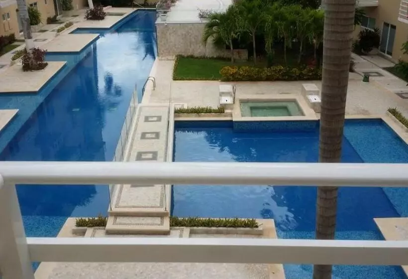 Puerta Diamante Acapulco