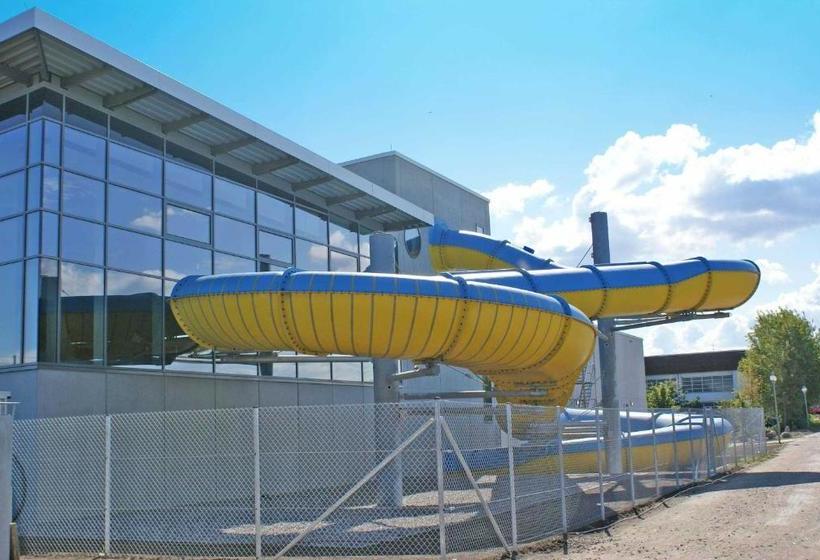 Курорт Zeltdachhaus Mit Tv Im Schlafzimme