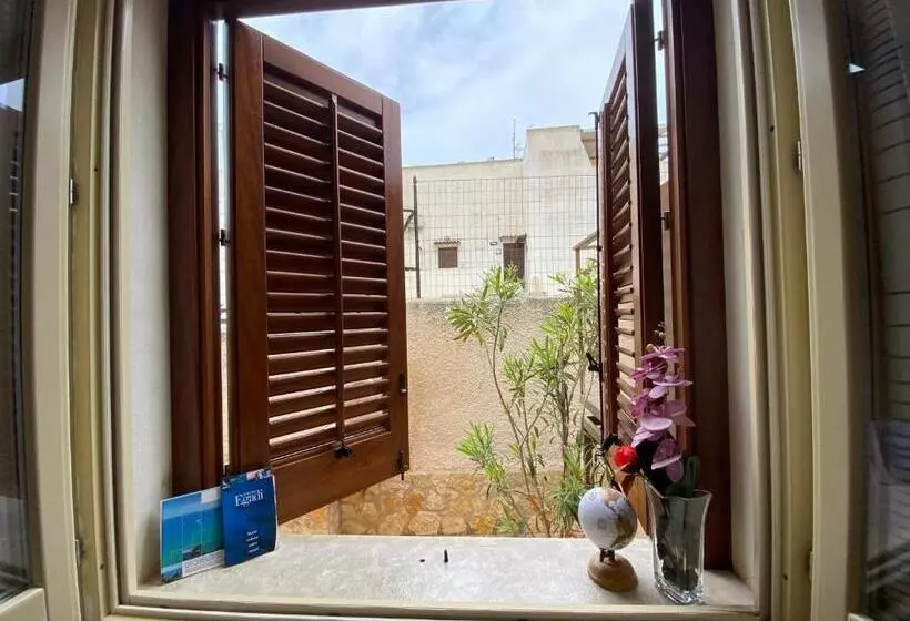 Hotelli Albergo Bouganville