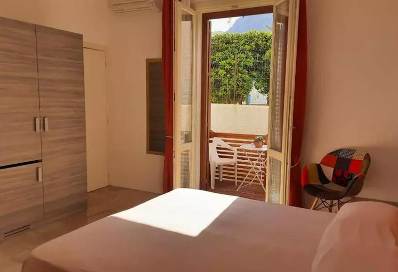 Hotelli Albergo Bouganville