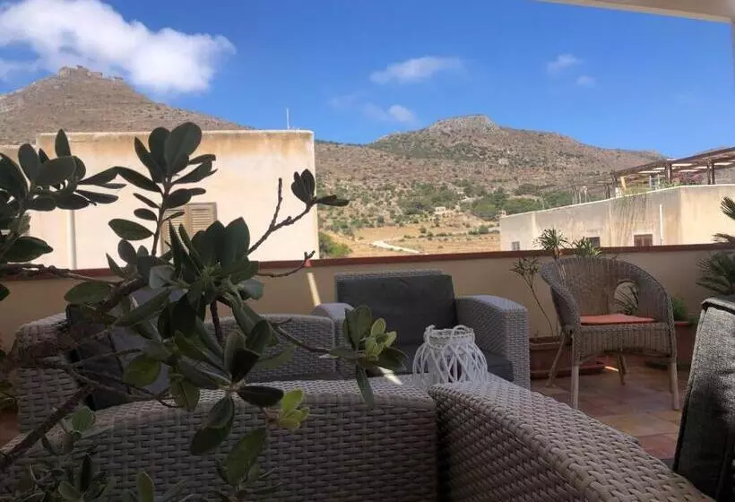 Hotelli Albergo Bouganville