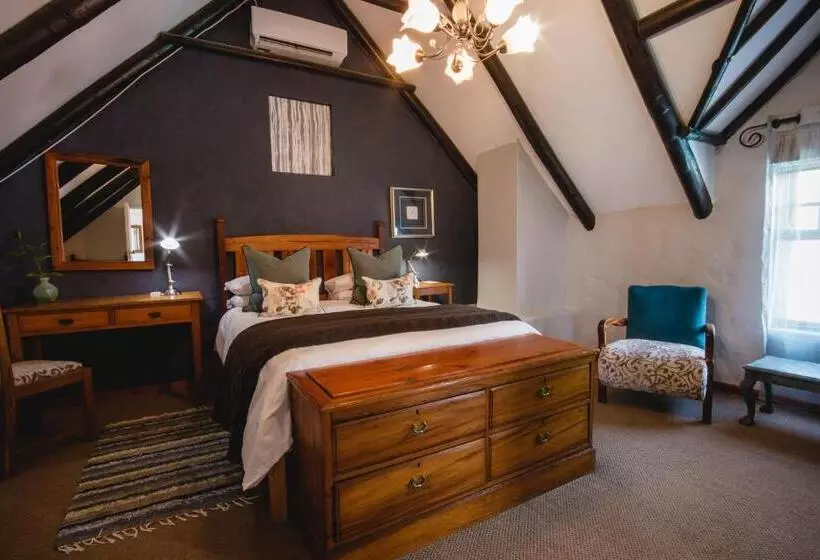 پانسیون Cypress Cottage Guest House