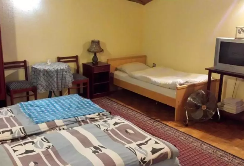 پانسیون Guest House Gaja