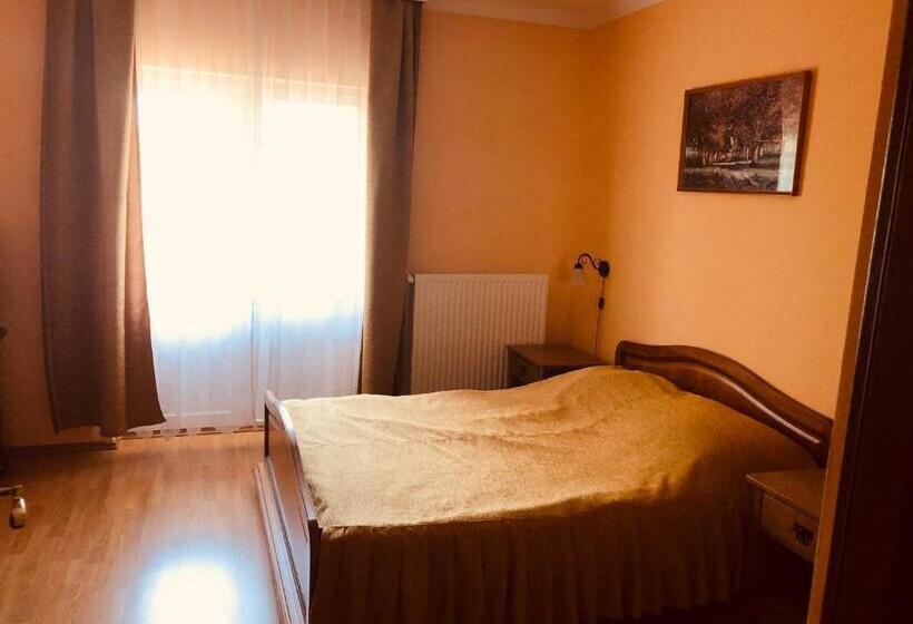 بنسيون Horváth Vendégház