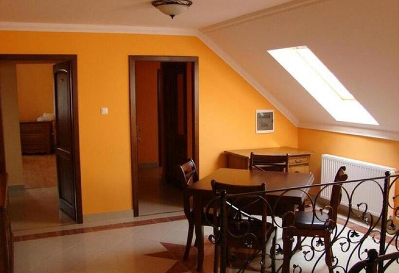 بنسيون Horváth Vendégház