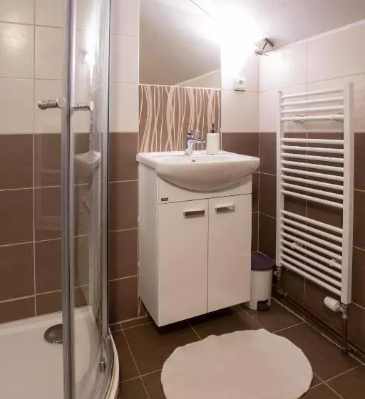 Majatalo Penzion Flora