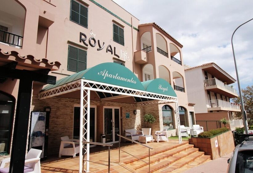 Apartamentos Royal Life