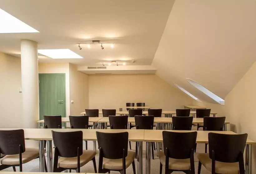 Corvin Hotel Budapest Corvin Wing