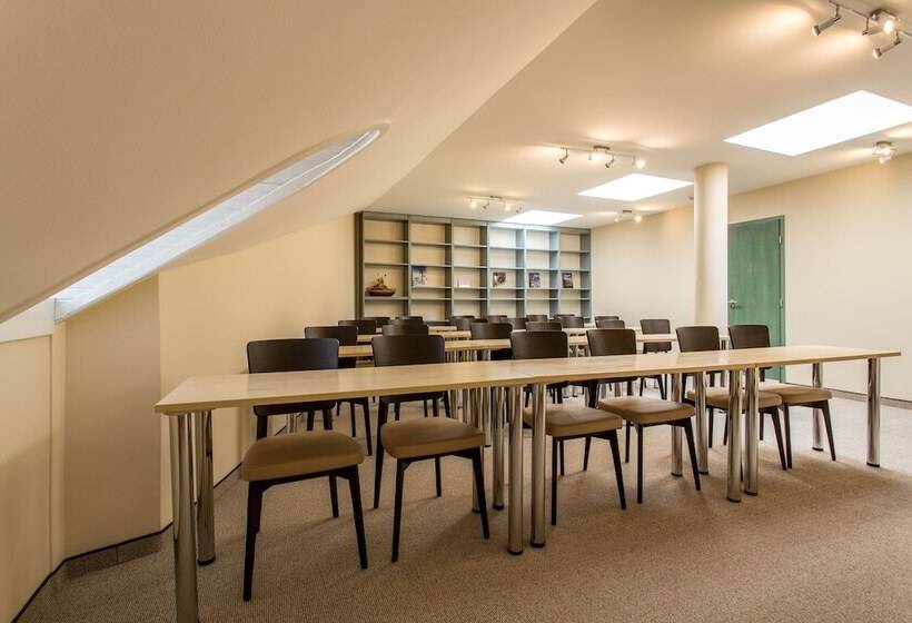 Corvin Hotel Budapest Corvin Wing