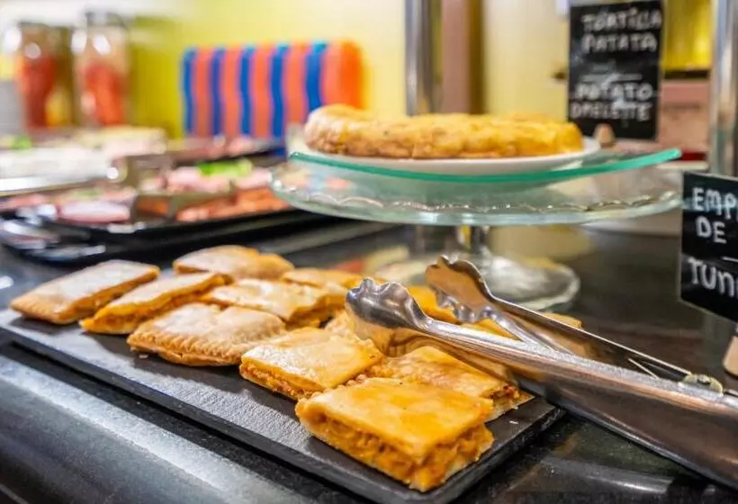 Отель Abba Rambla