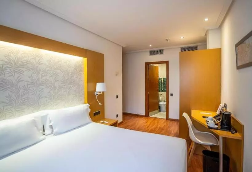 Отель Abba Rambla