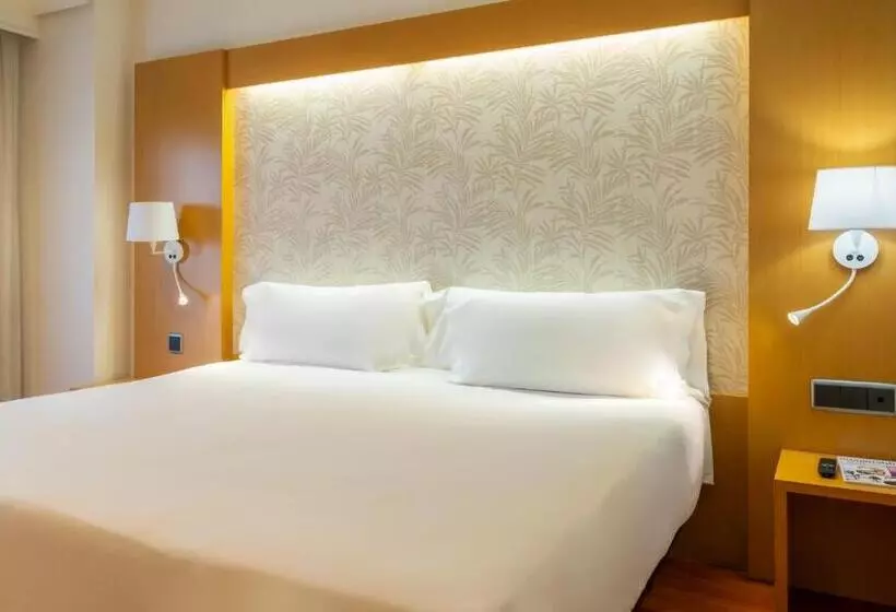 Отель Abba Rambla