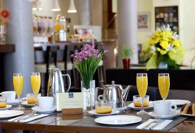 Отель Abba Rambla