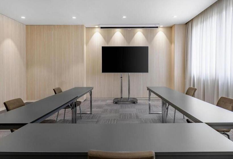 Ac Hotel Valencia By Marriott