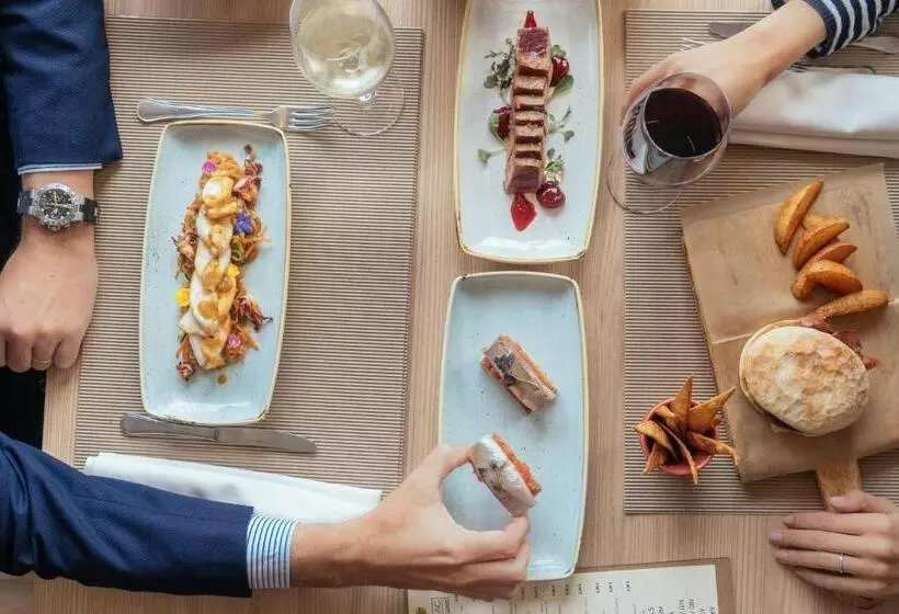 Ac Hotel Valencia By Marriott