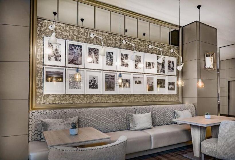 Ac Hotel Valencia By Marriott