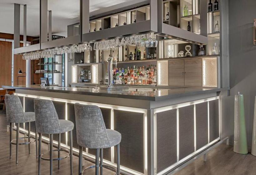 Ac Hotel Valencia By Marriott