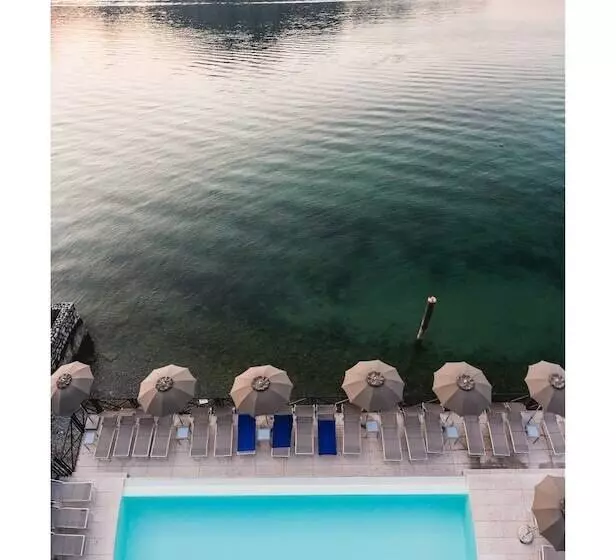 ホテル Araba Fenice