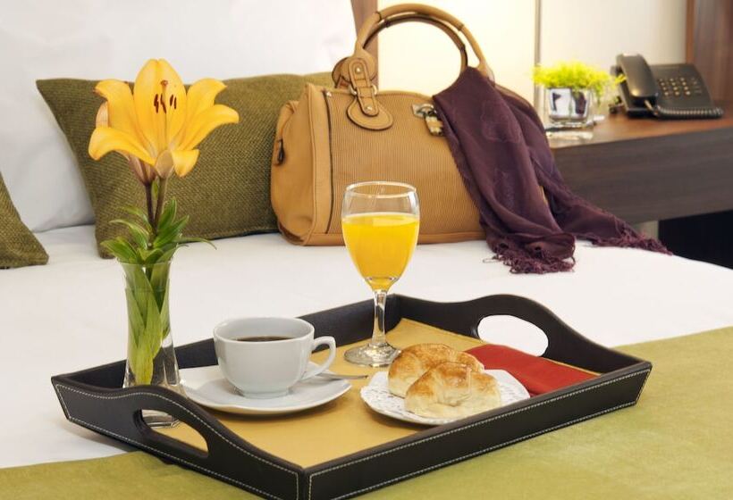 هتل Bahia Redonda