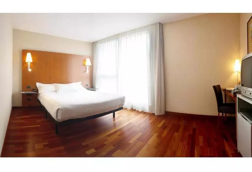 酒店 Ciutat Martorell