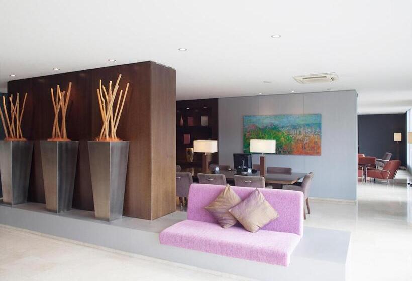 فندق Ciutat Martorell