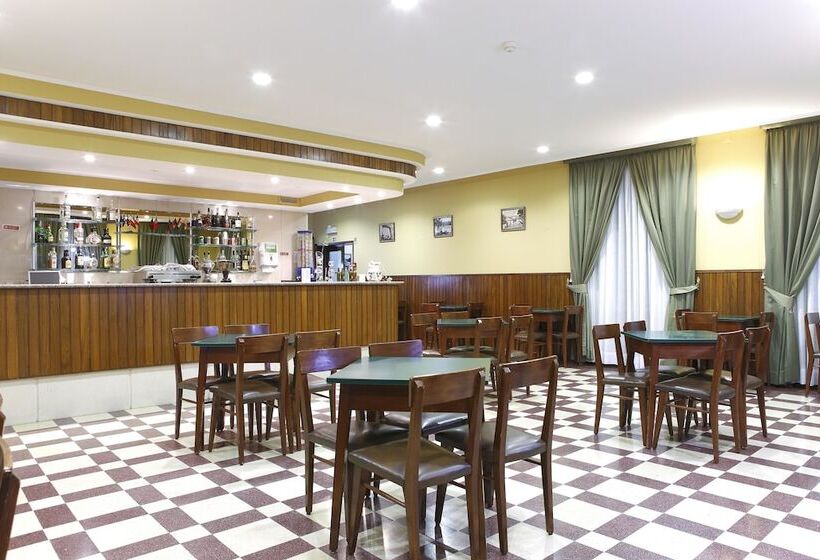 Отель Domus Pacis Fatima