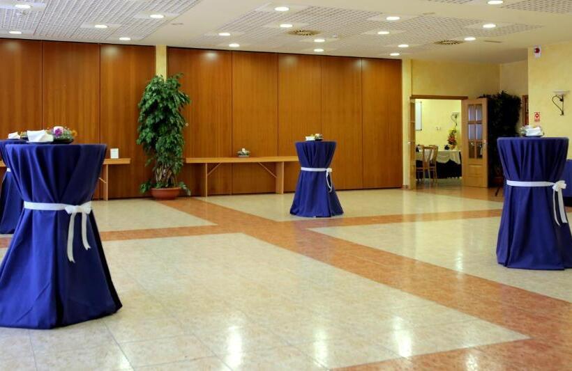 Hospedium Hotel Don Fidel