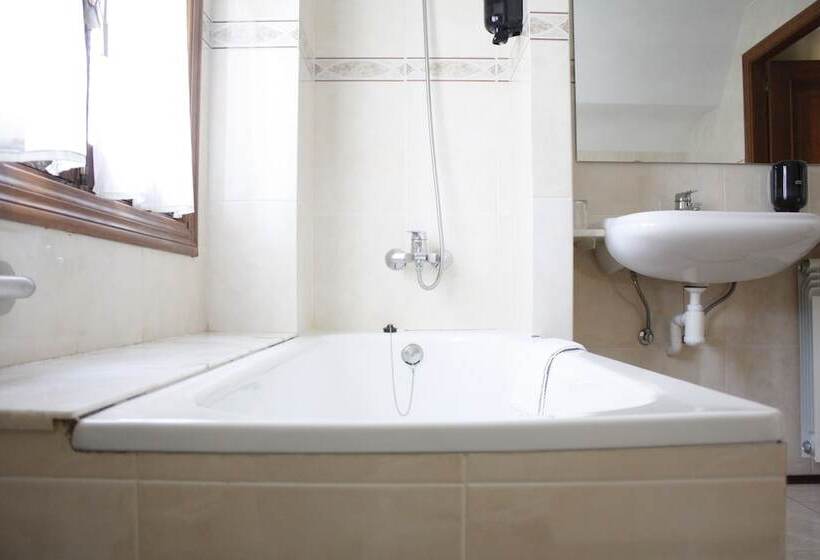 فندق Juan Canejan