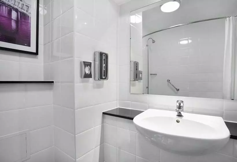 Hôtel Leonardo Inverness