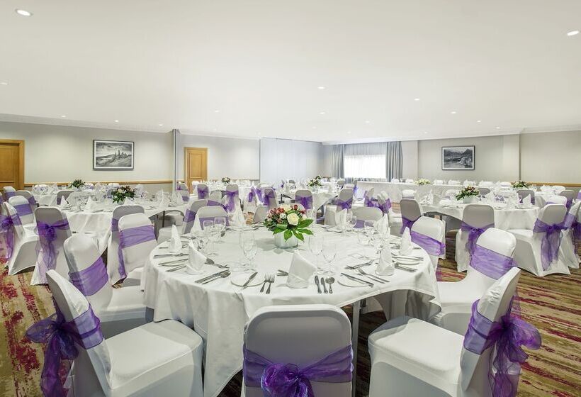 בית מלון כפרי Leonardo Inverness