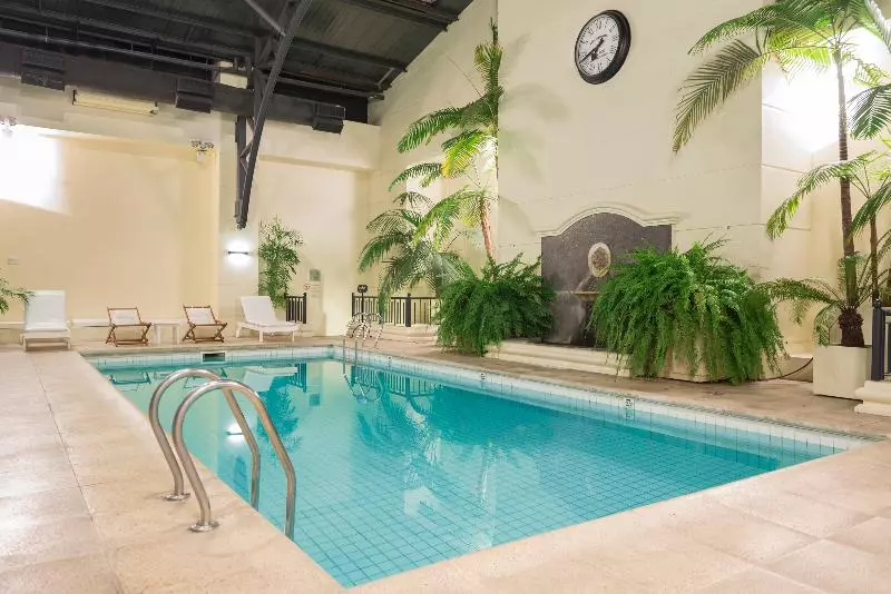 هتل Loi Suites Recoleta