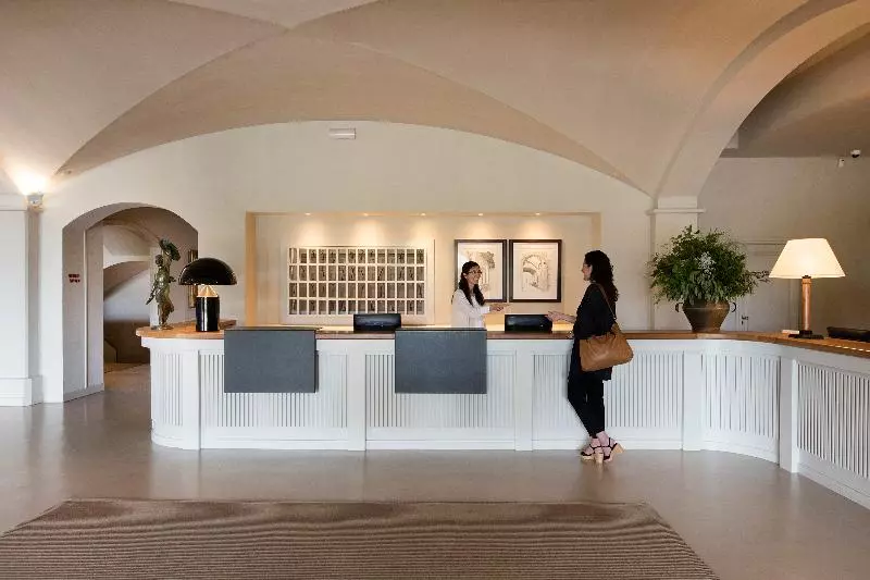 호텔 Peralada Wine Spa & Golf