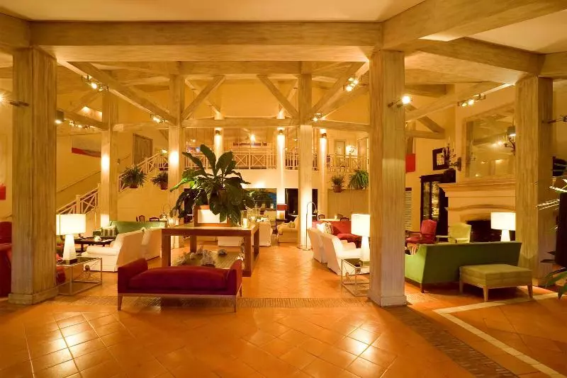 酒店 Rio Real Golf &