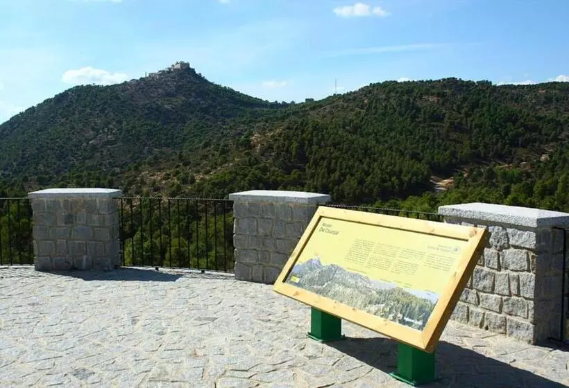 Отель Sierra De Andujar