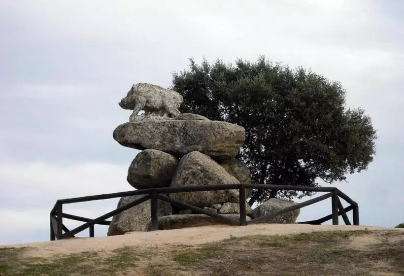 Отель Sierra De Andujar