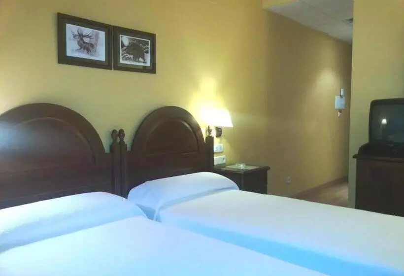 Отель Sierra De Andujar