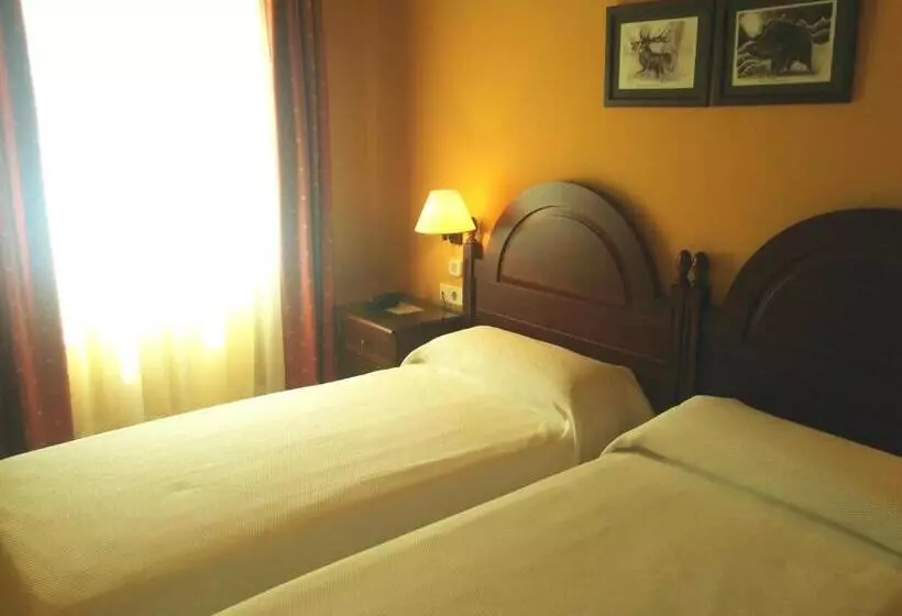 Отель Sierra De Andujar