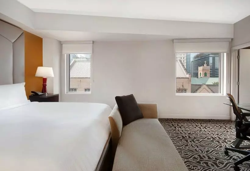 Hotel The Sam Houston Curio Collection By Hilton