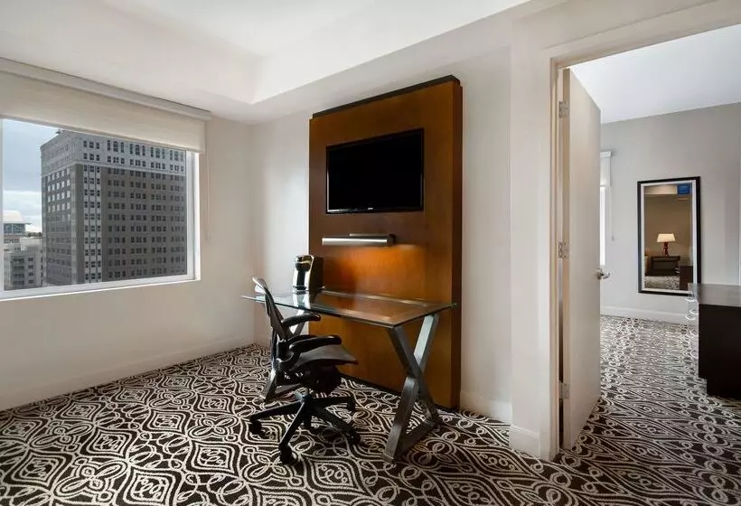 ホテル The Sam Houston  Curio Collection By Hilton