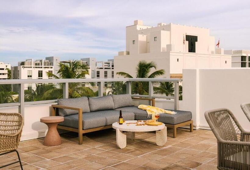 هتل Sonder The Deco