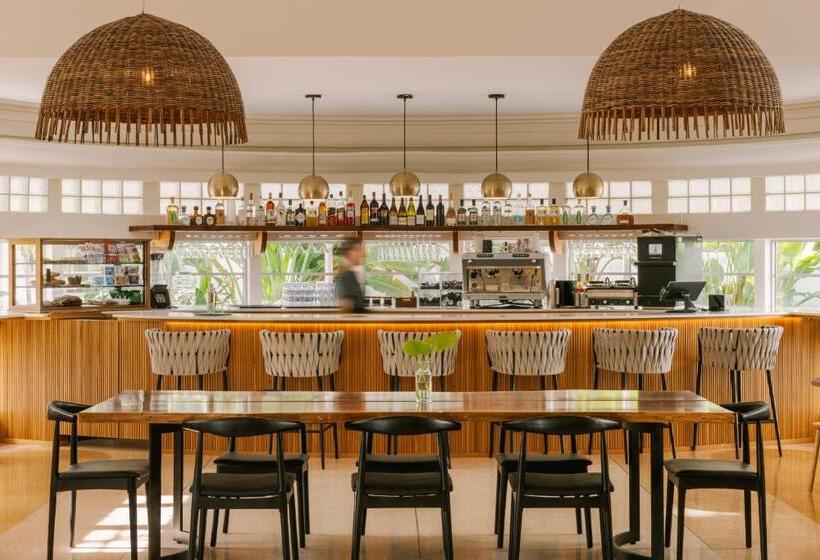 هتل Sonder The Deco