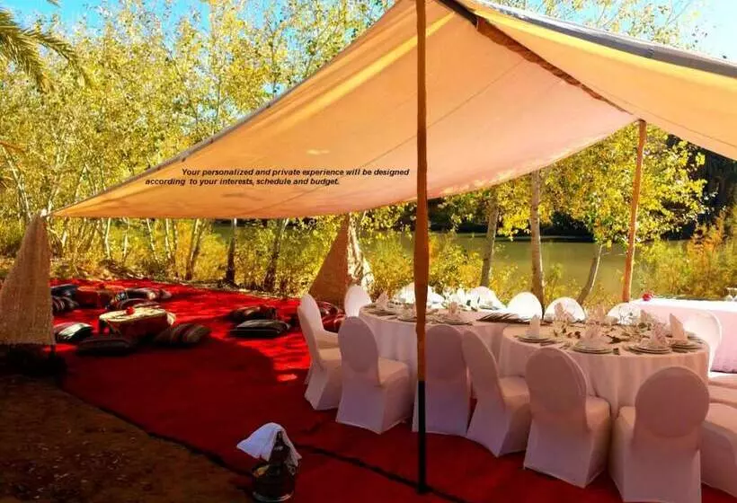 Hotelli Aramja Luxury Camp