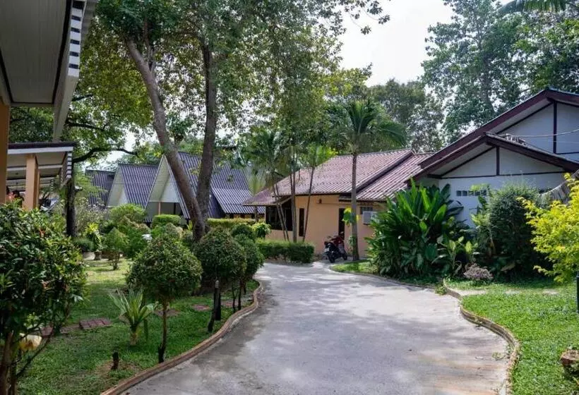 Hotelli Tompizza Resort