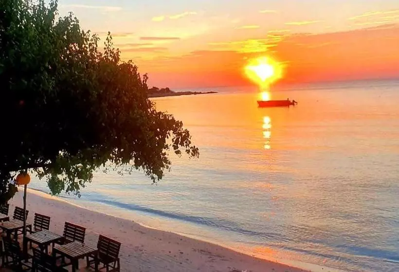 Hotelli Tompizza Resort